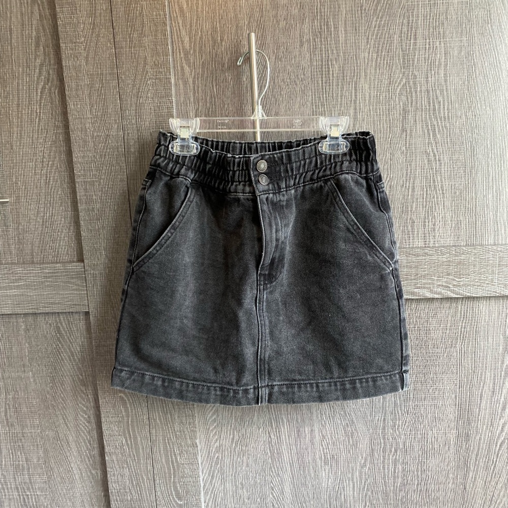 🛍 Black Denim Skirt